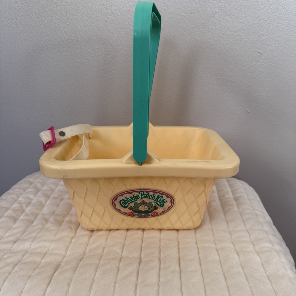 Vintage 80s CABBAGE PATCH KID Grocery Basket Doll Play Toy Themed